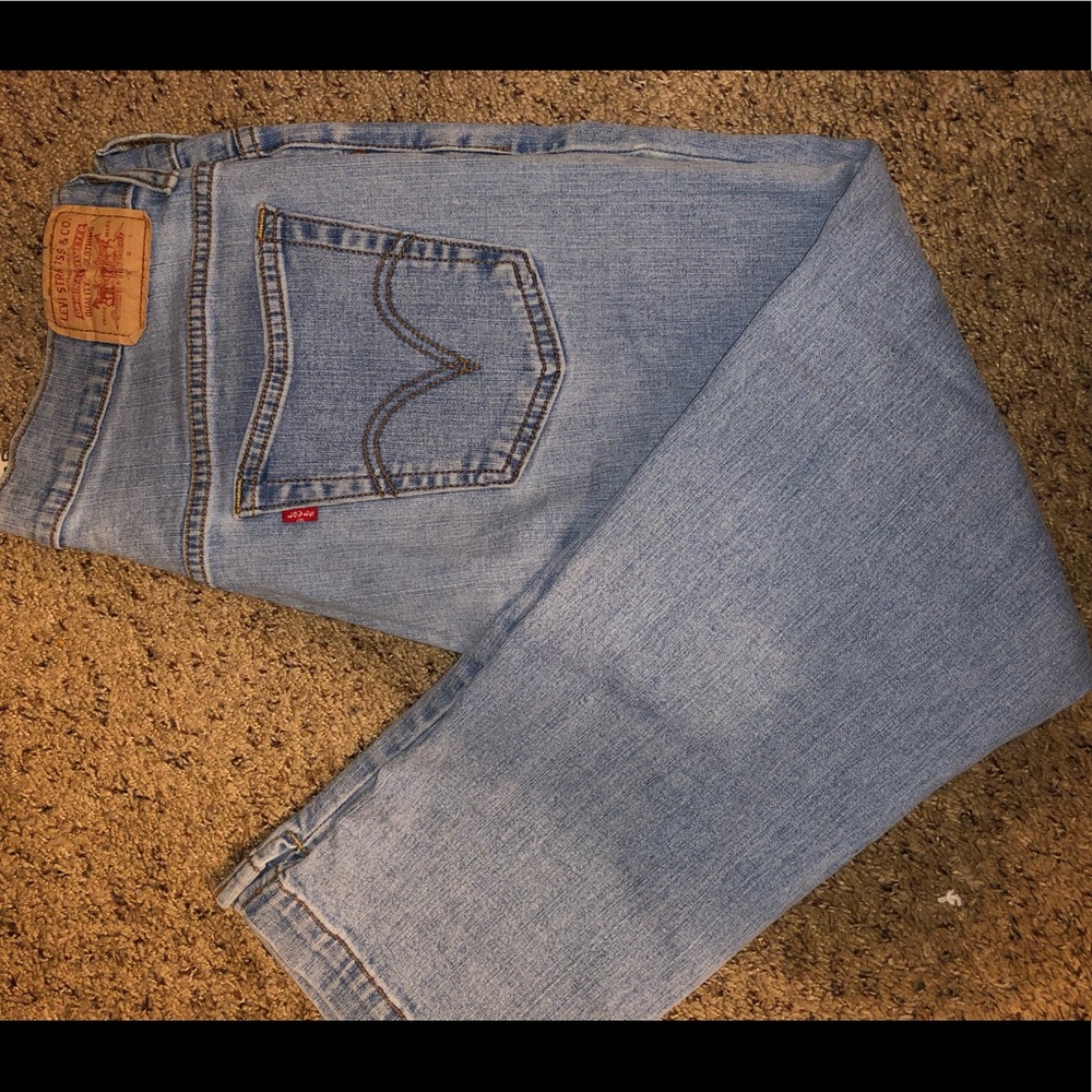 Levi’s Classic Slim Capris